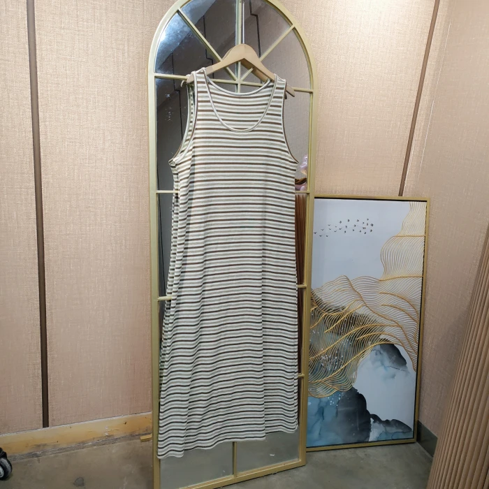 BH263孕妇杏色条纹背心裙100-140