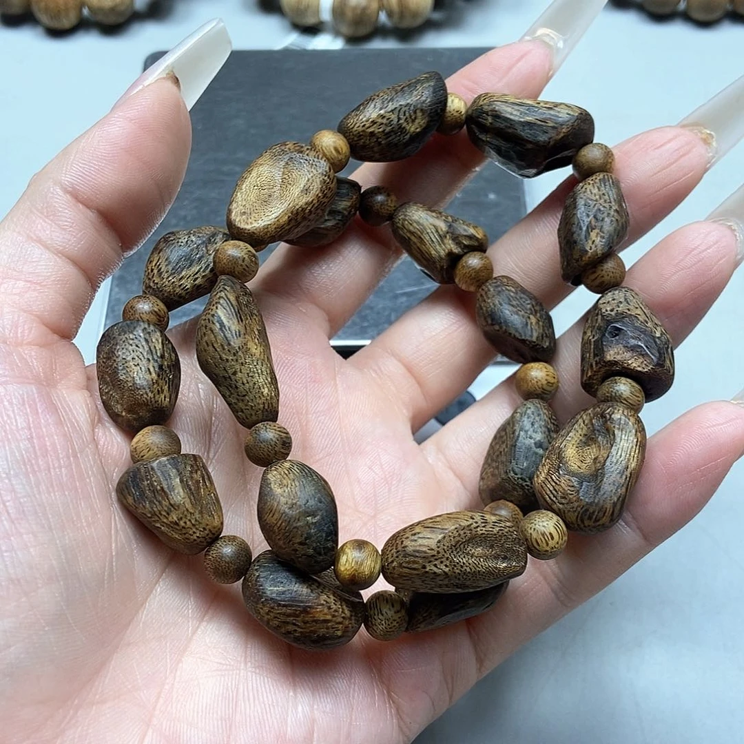 沉香手串红金猊随型单圈多样性发其一