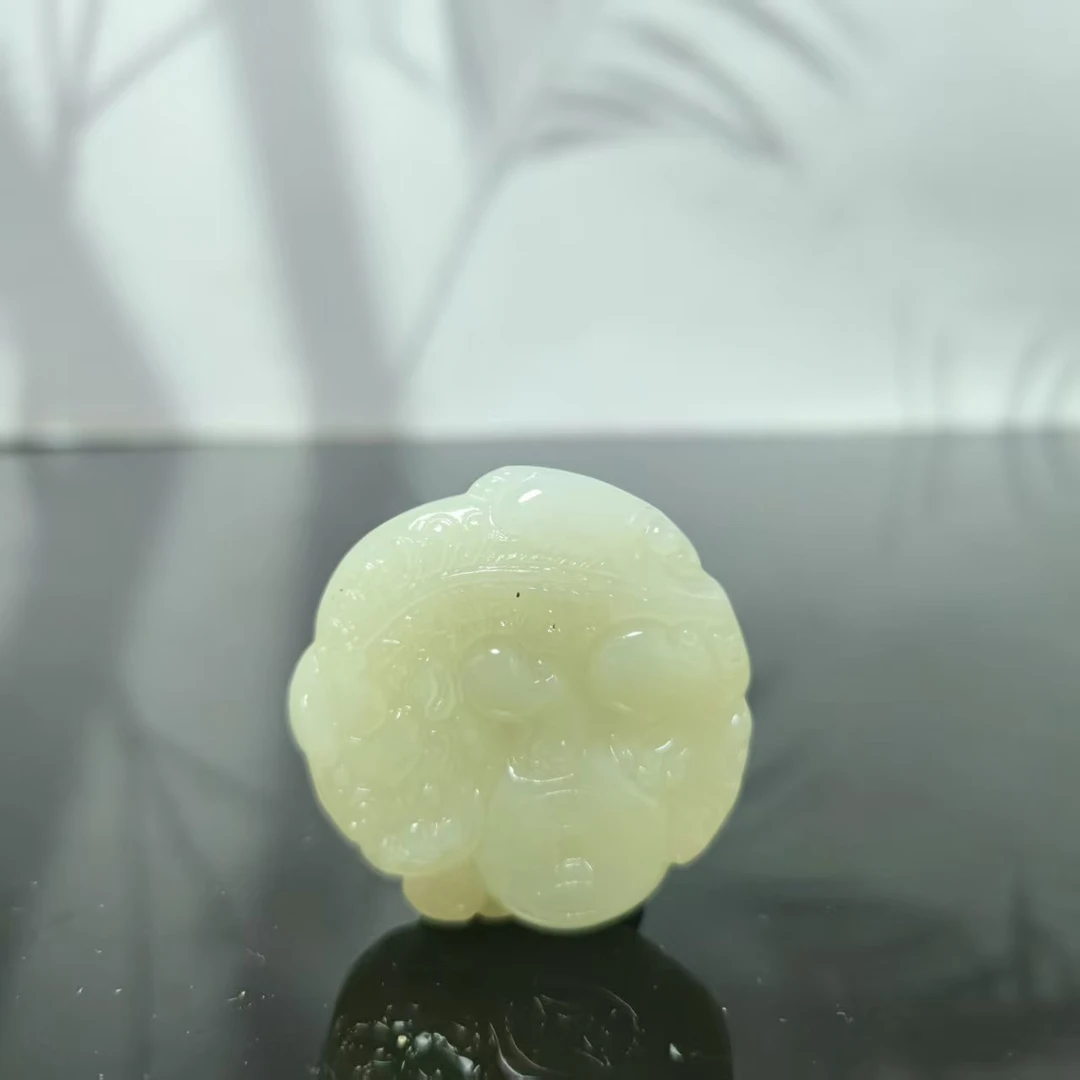 Q和田玉招财貔貅吊坠0396