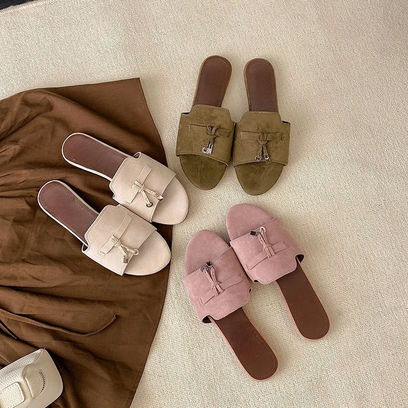 【闪闪Studio】LP羊皮复古老钱流苏锁扣平底一字凉拖鞋女外穿老婆拖