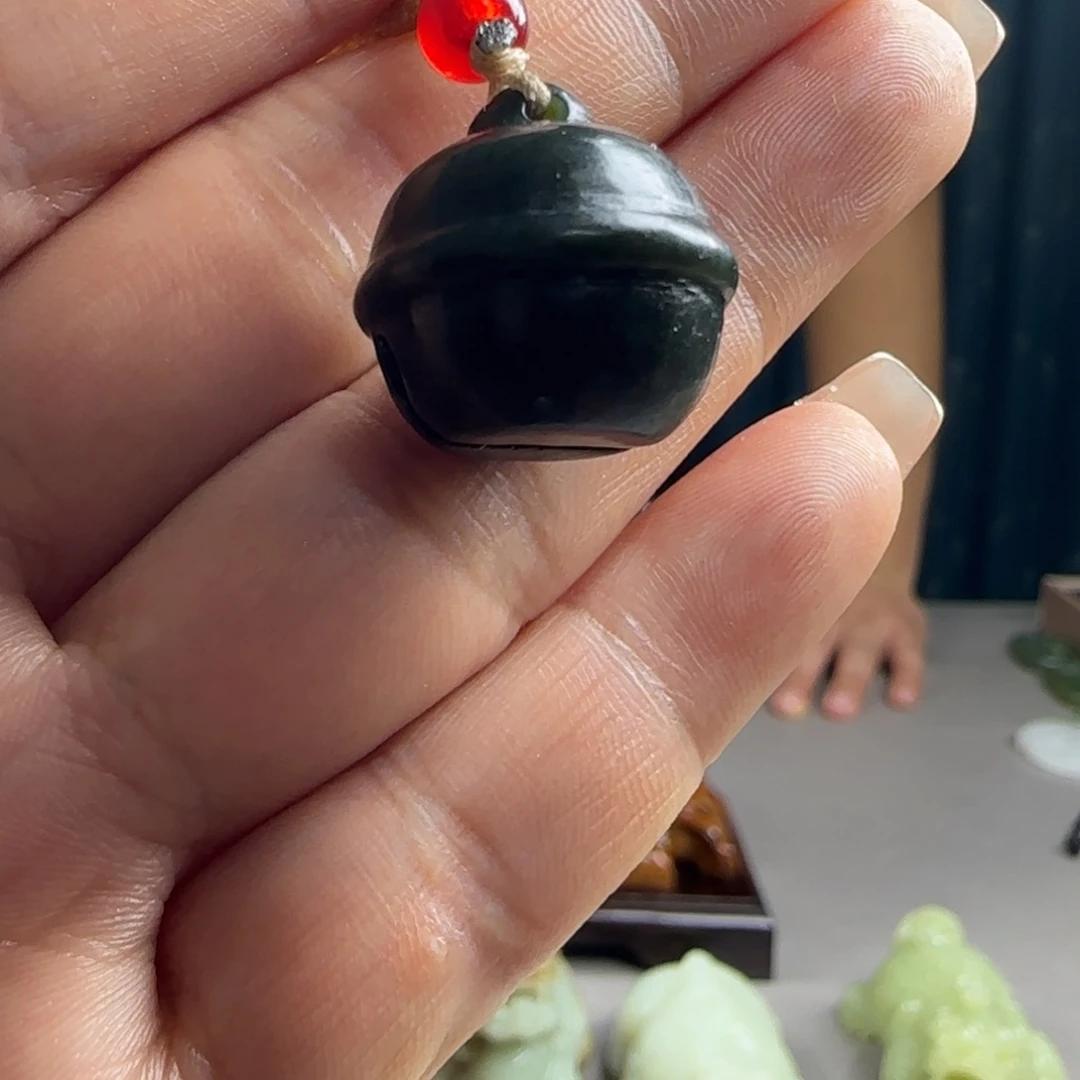 和田玉未镶嵌吊坠(不含链)