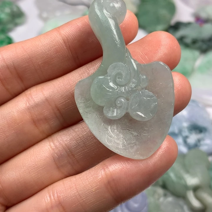 梅***姐定制翡翠未镶嵌翡翠