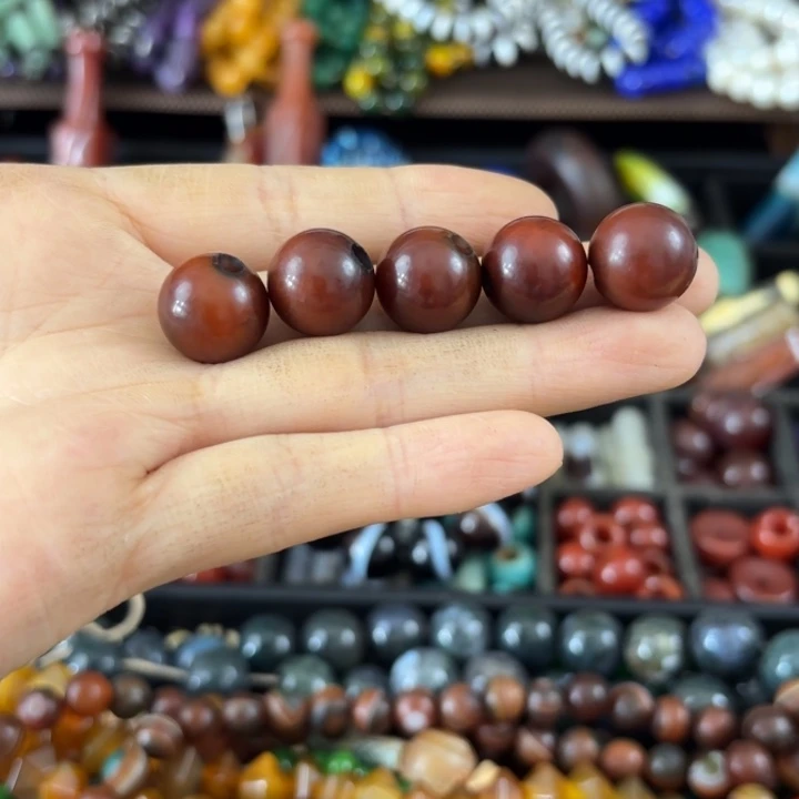 星***辰未镶嵌颈饰玛瑙/玉髓