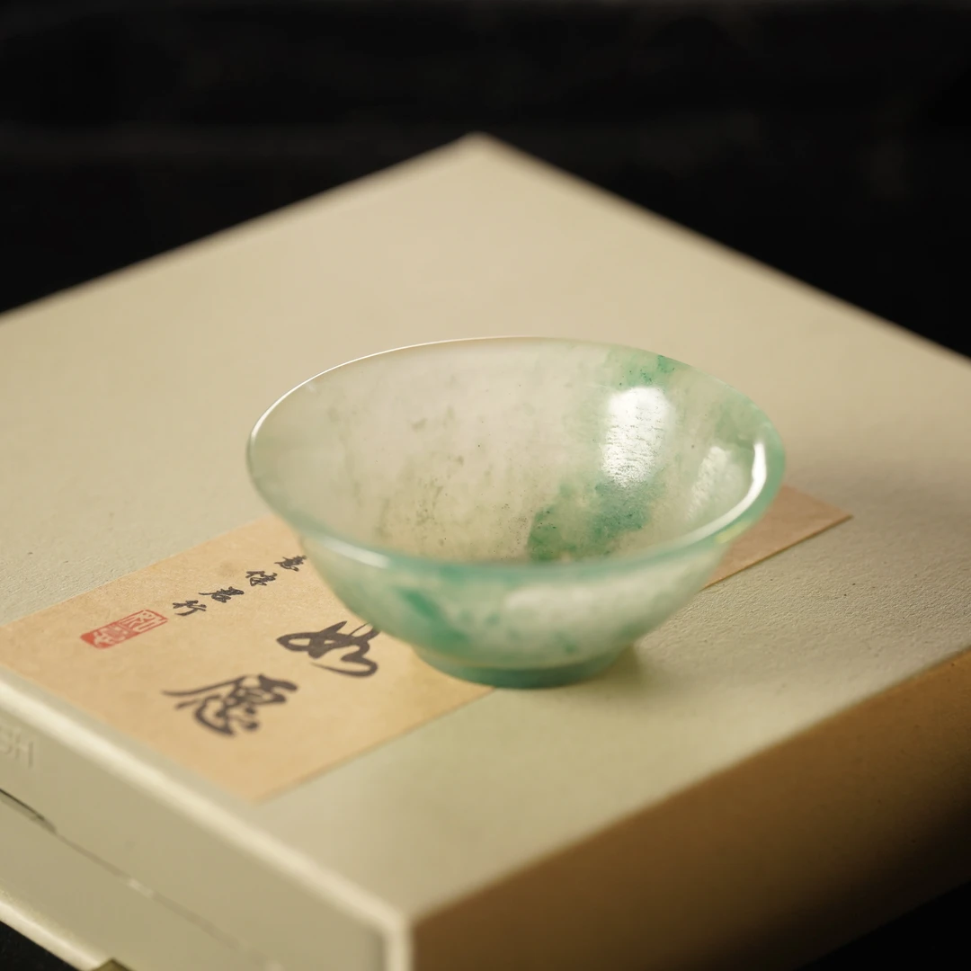 【春日珠宝】石英岩玉非洲翠飘花杯子