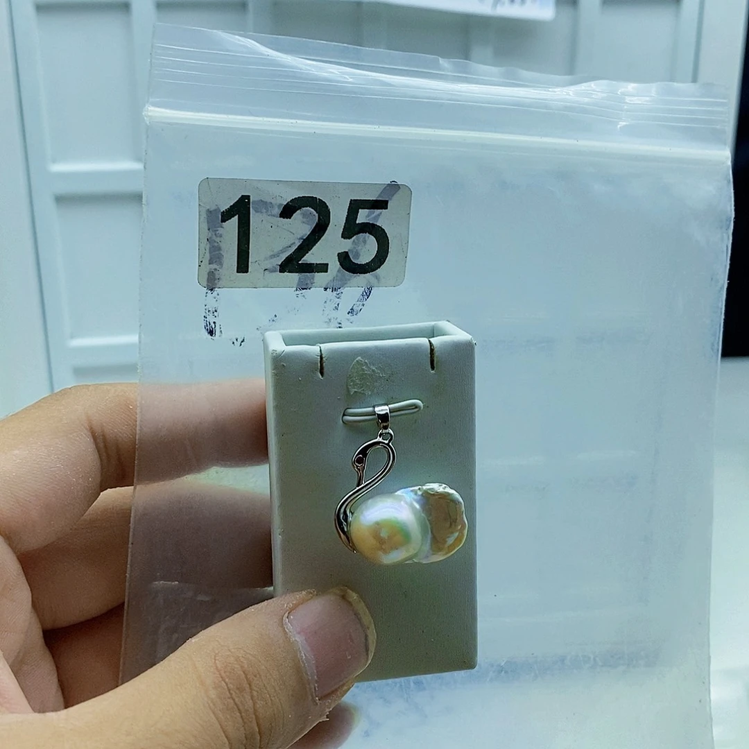 淡水珍珠颈饰合金
