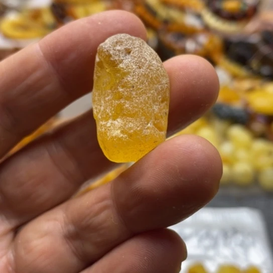 未镶嵌蜜蜡手串吊坠