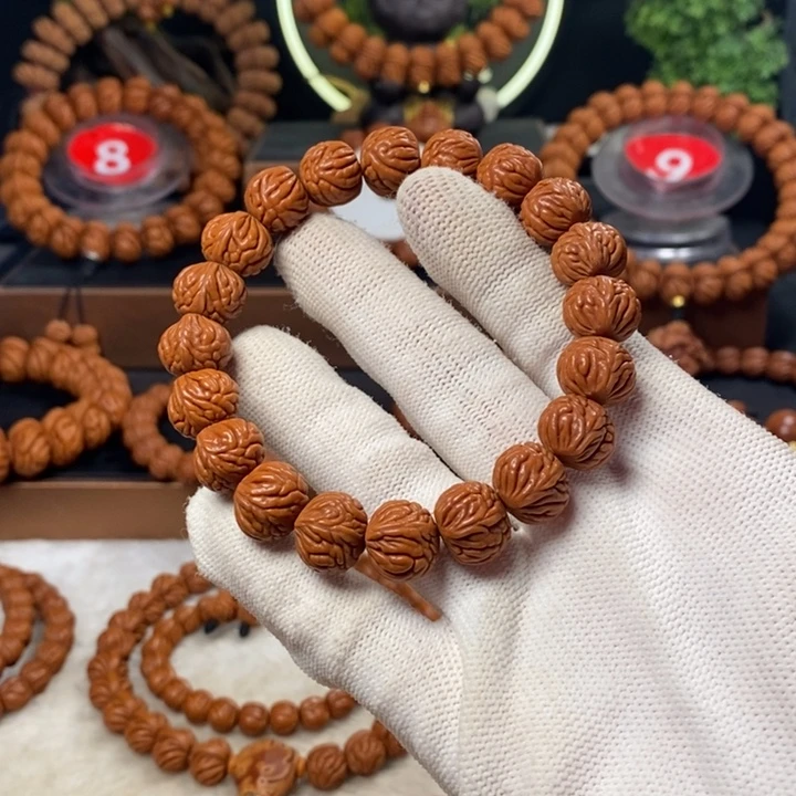 桃核吊坠?秦岭龙纹