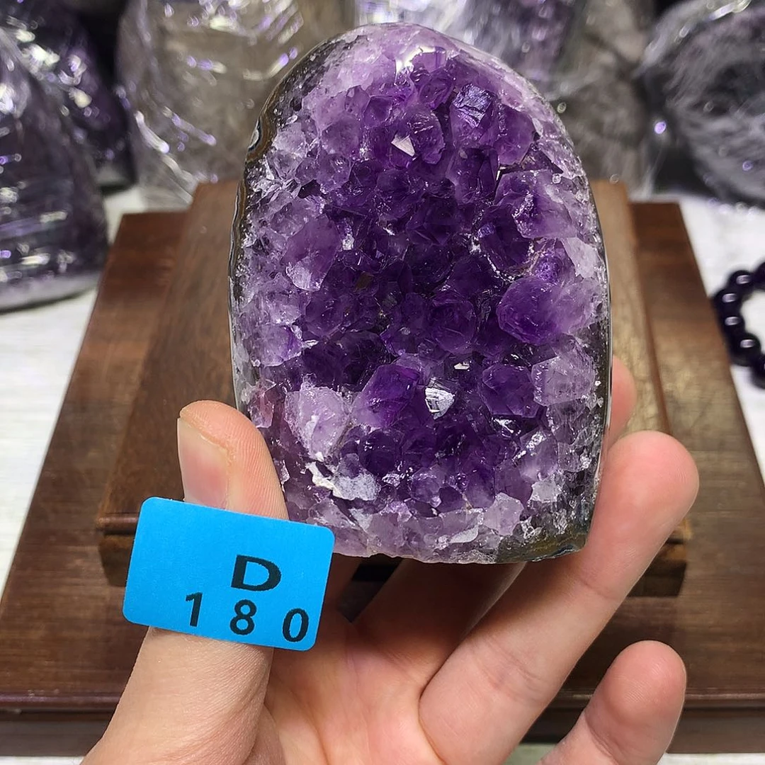 紫晶大型摆件（非配饰）未镶嵌