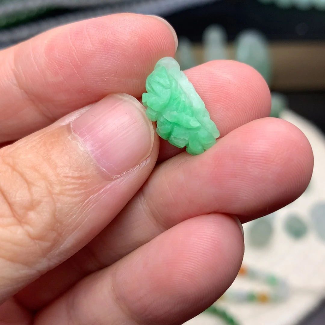 未镶嵌定制翡翠白菜