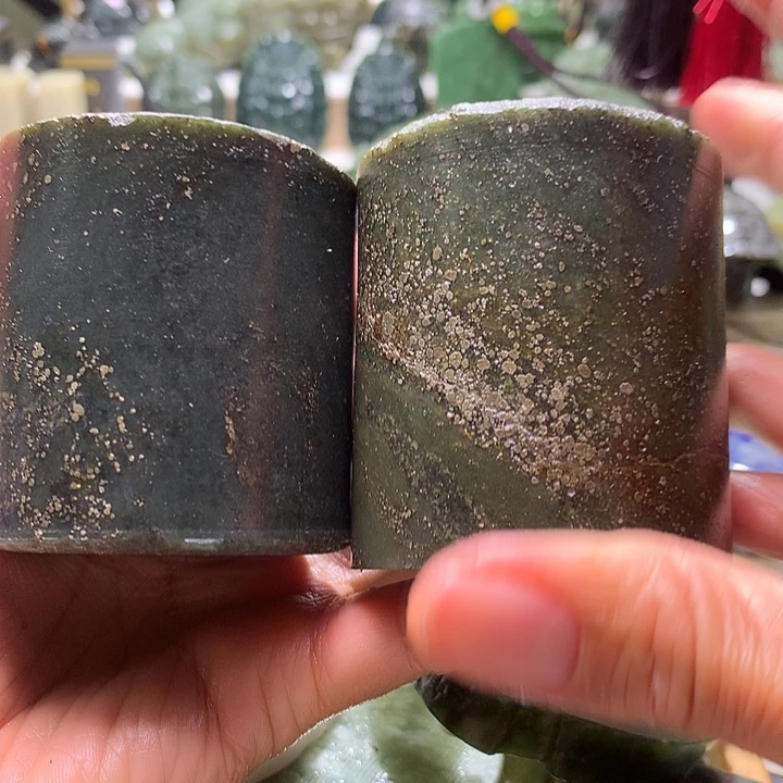 谷***灯和田玉未镶嵌珠宝半成品