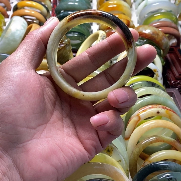 未镶嵌蛇纹石玉手镯