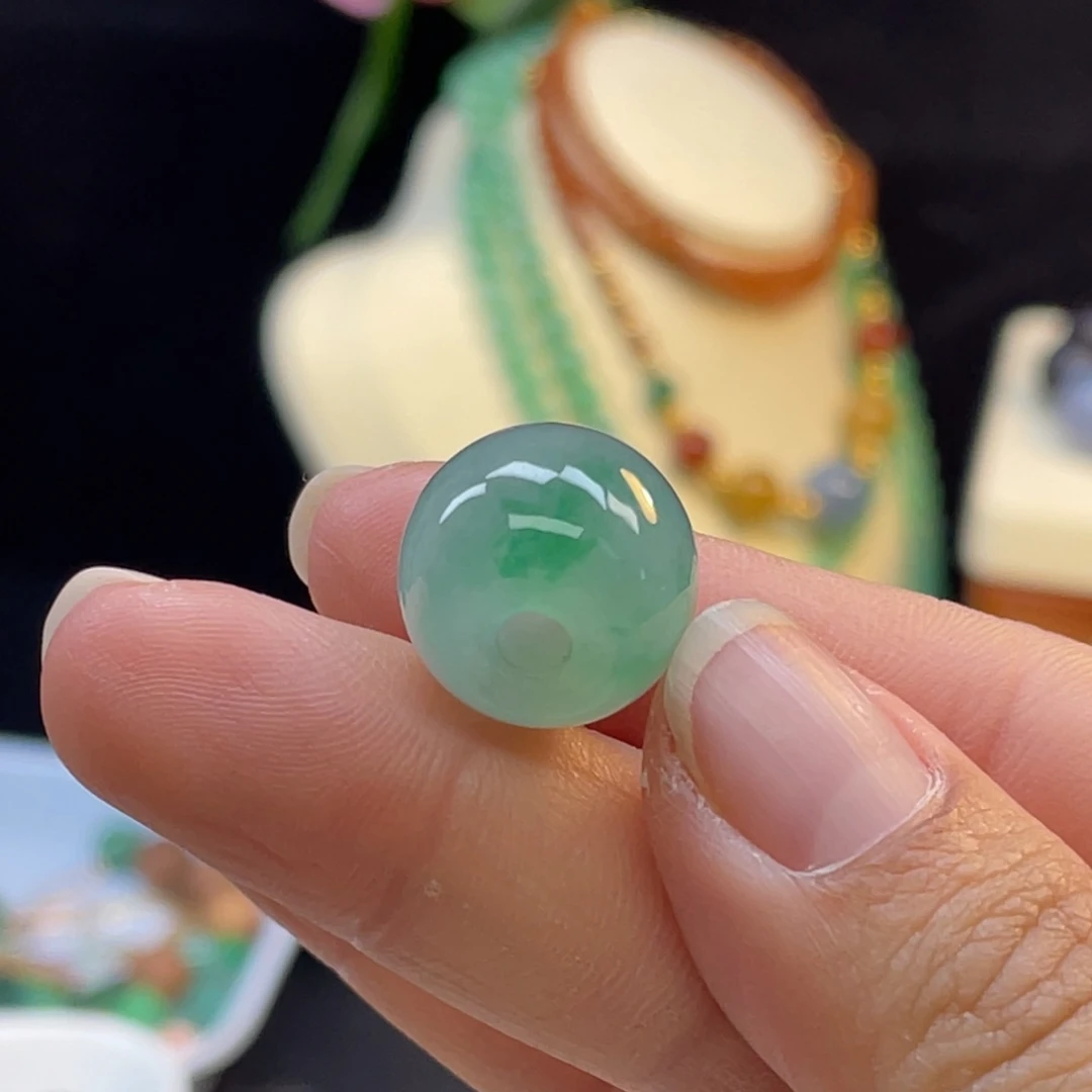 翡翠吊坠(不含链)未镶嵌卡15+