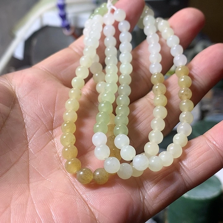 颈饰未镶嵌和田玉（糖玉）