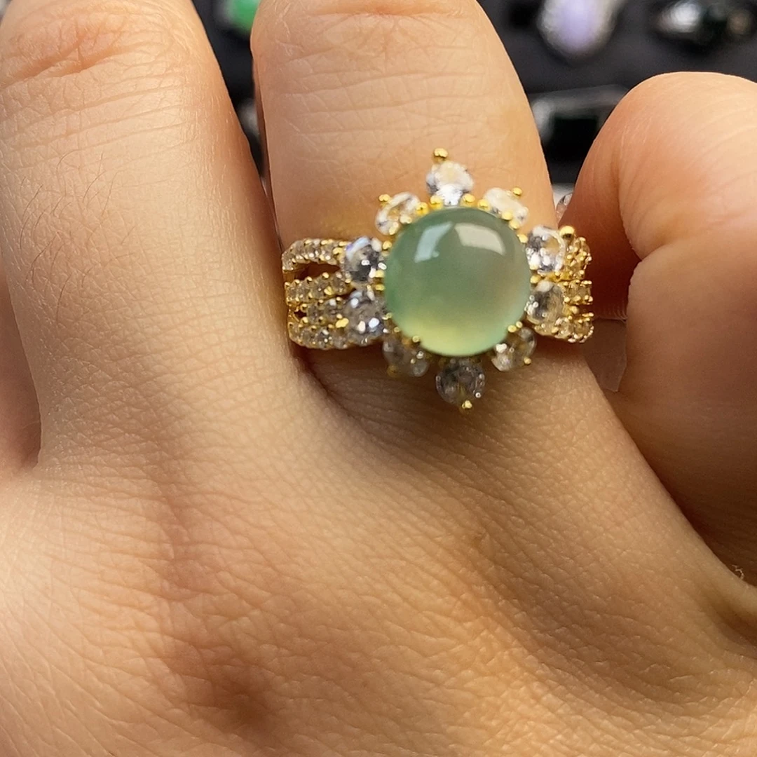 翡翠未镶嵌戒指翡翠