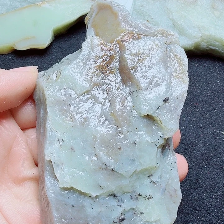 未镶嵌和田玉（糖玉）珠宝半成品