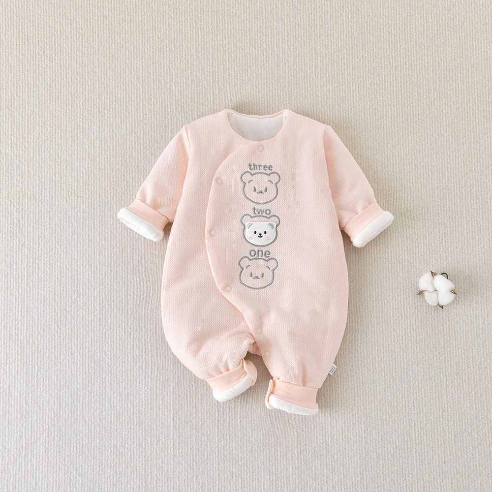 宝宝三只小熊连体衣A类80g超萌新生婴儿偏襟蝴蝶衣秋冬季纯棉哈衣