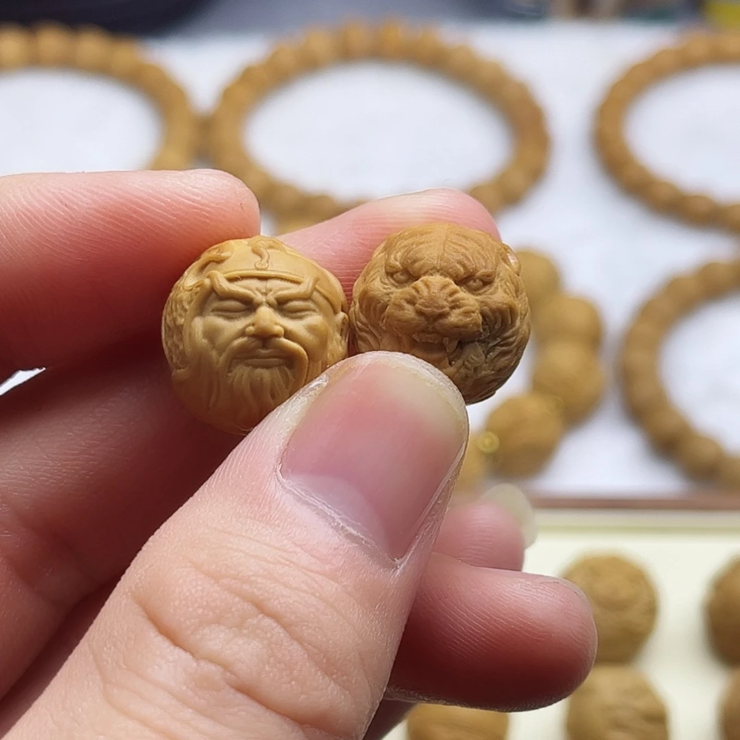 拉**德猴头雕刻单颗关公，虎头