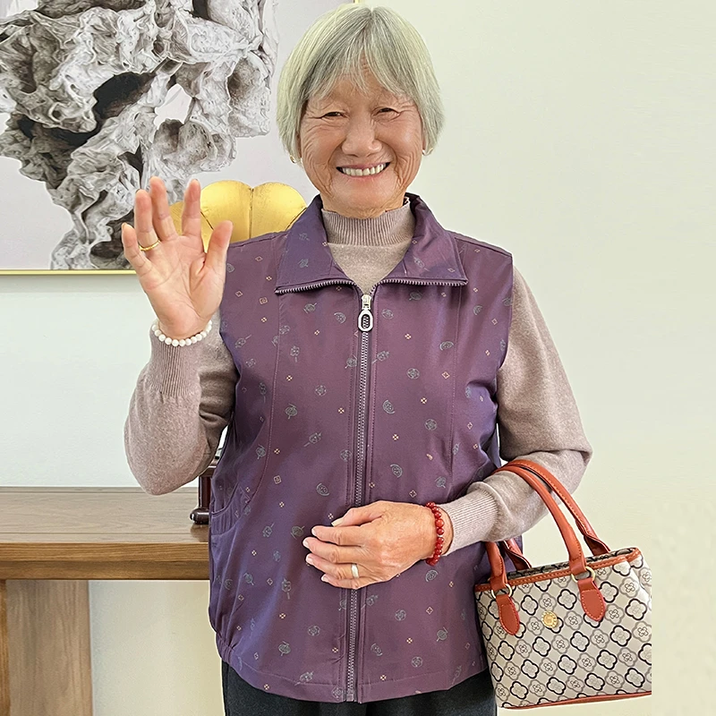 奶奶装秋季中老年风衣马甲外套春秋季老年女装马夹薄款妈妈春秋装