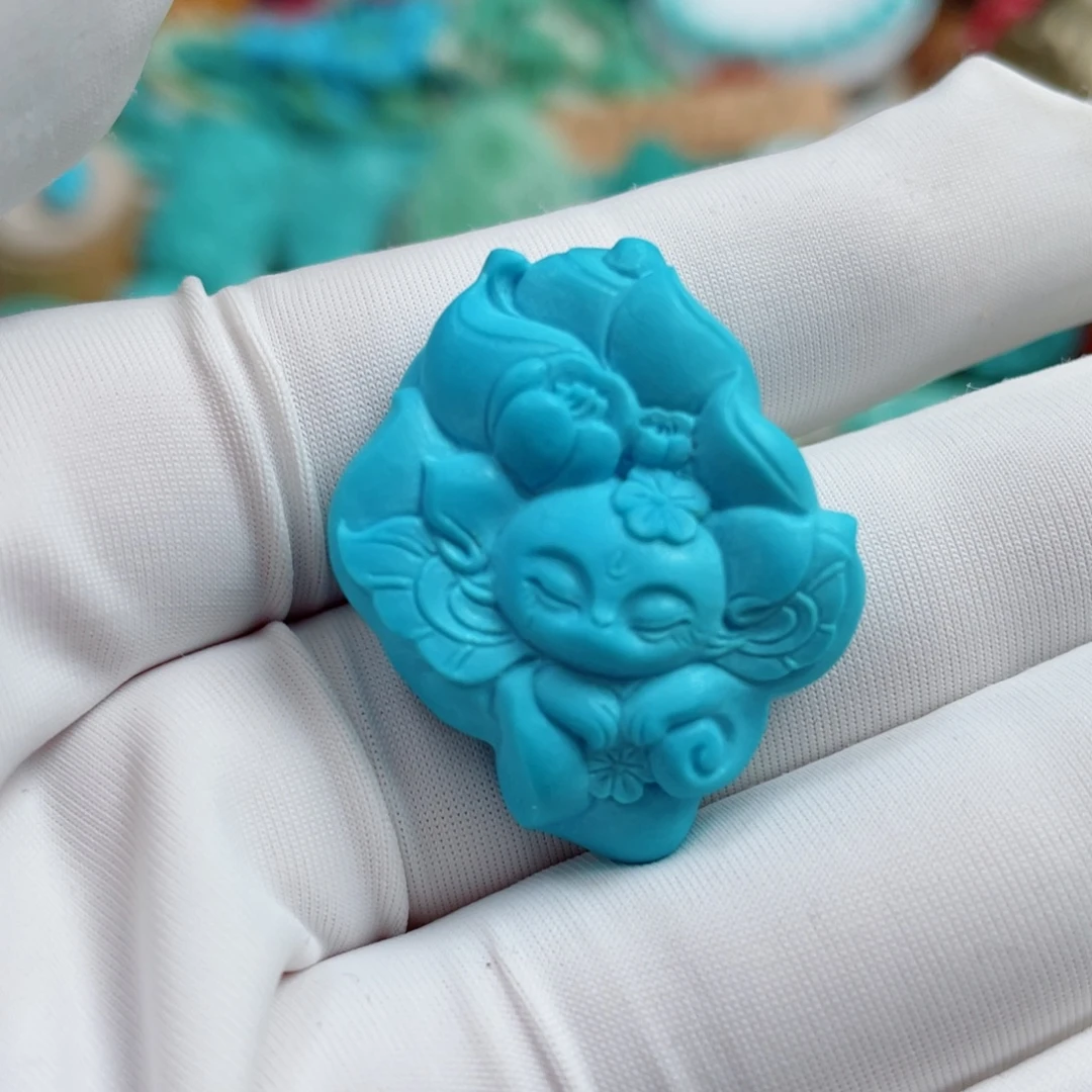 绿松石未镶嵌珠宝奇石