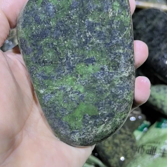 阿***哥木藏玉药王石原石一个