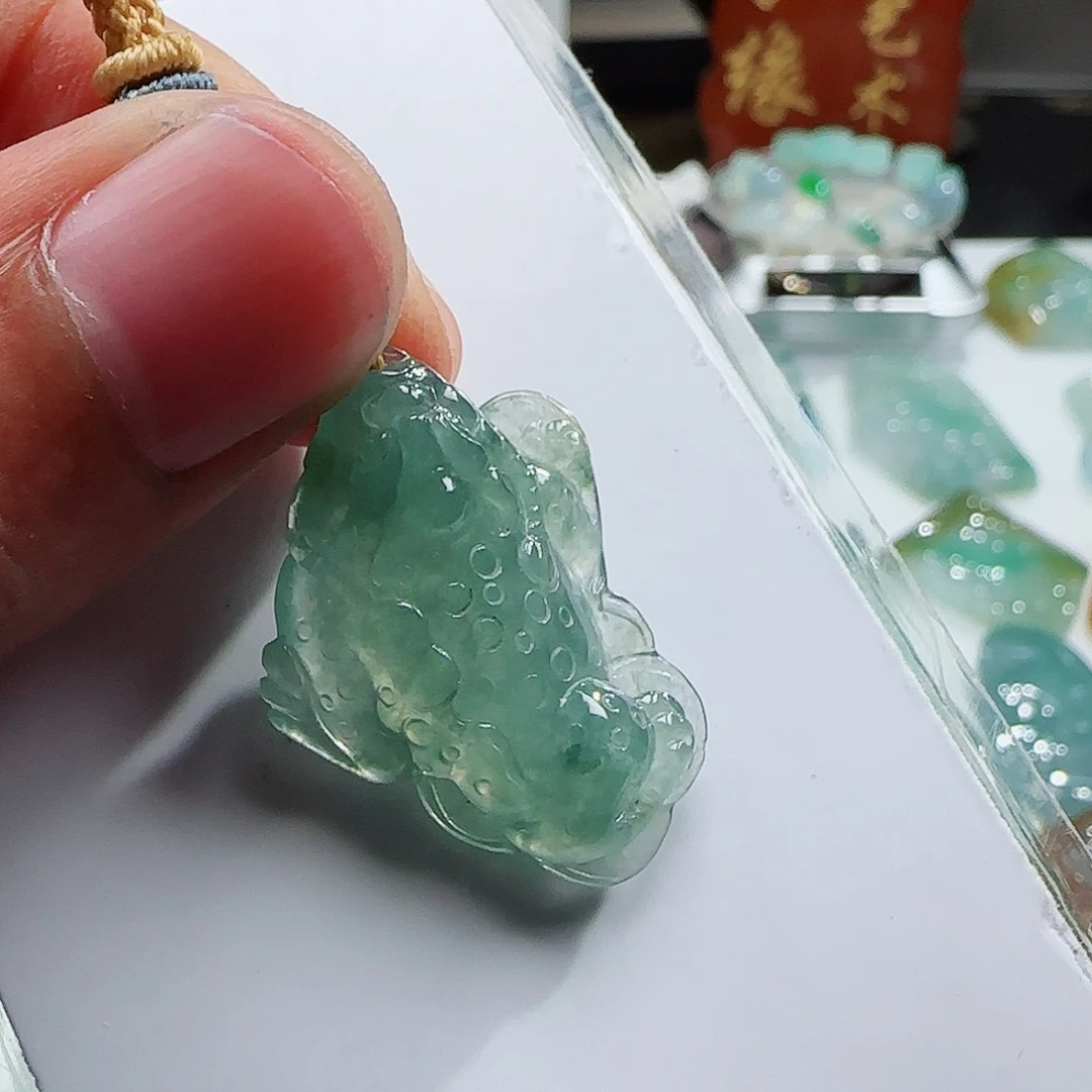 未镶嵌定制翡翠翡翠