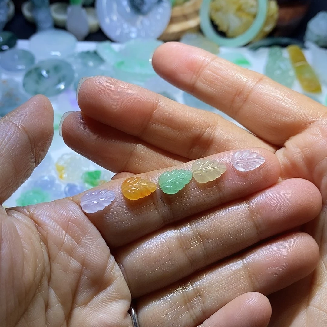 未镶嵌定制翡翠叶子