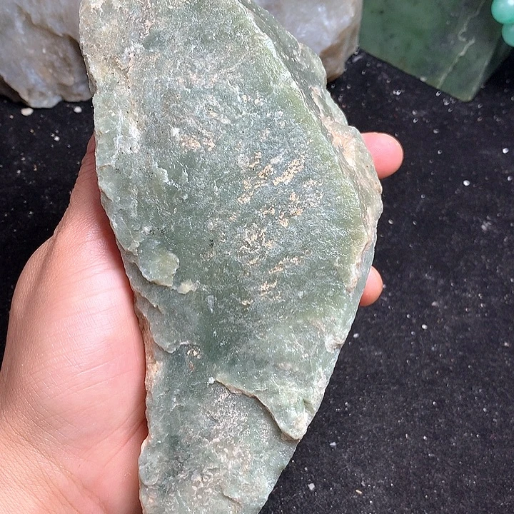 和田玉（糖玉）未镶嵌珠宝奇石
