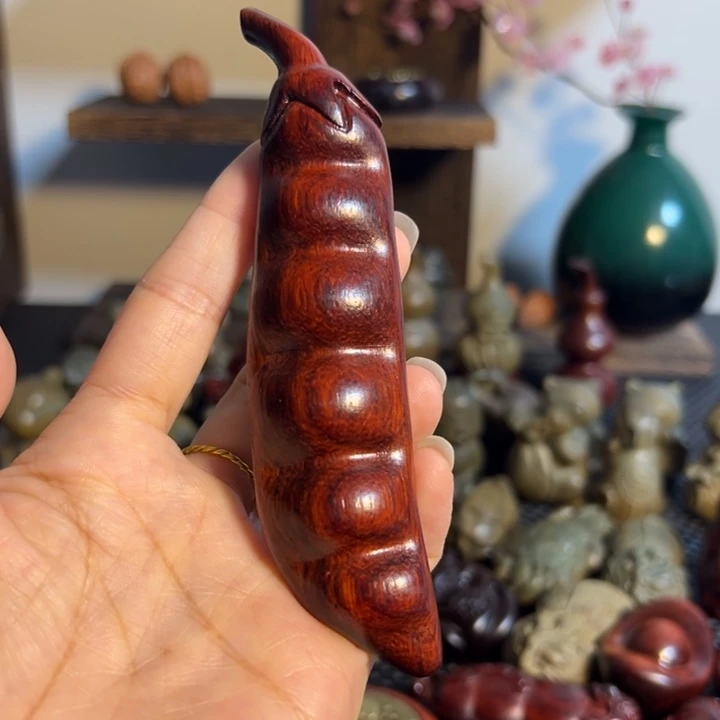 把件小叶紫檀豆子