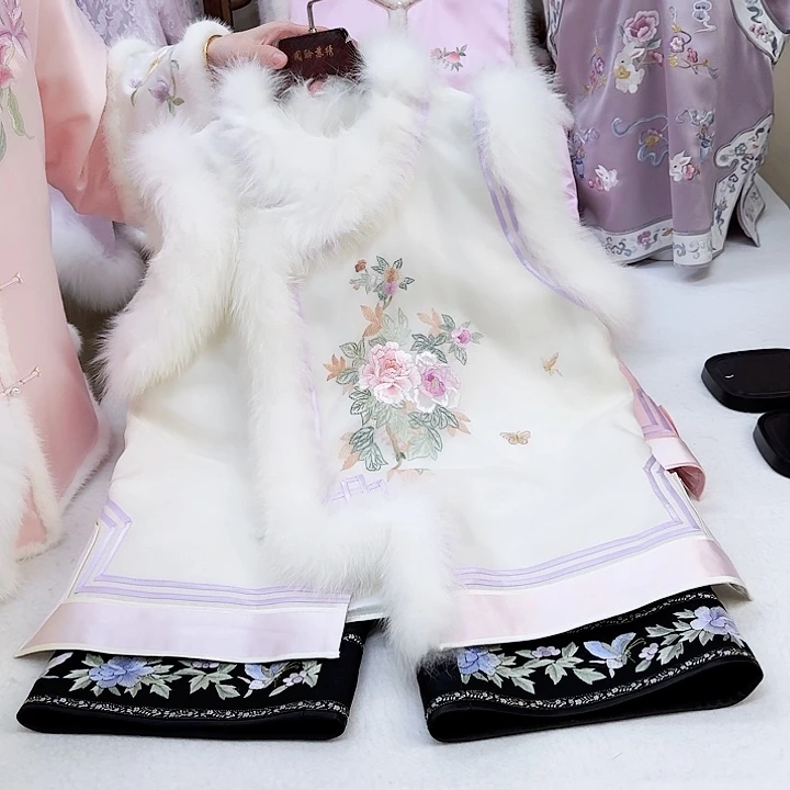 织绣桑蚕丝冬款马甲