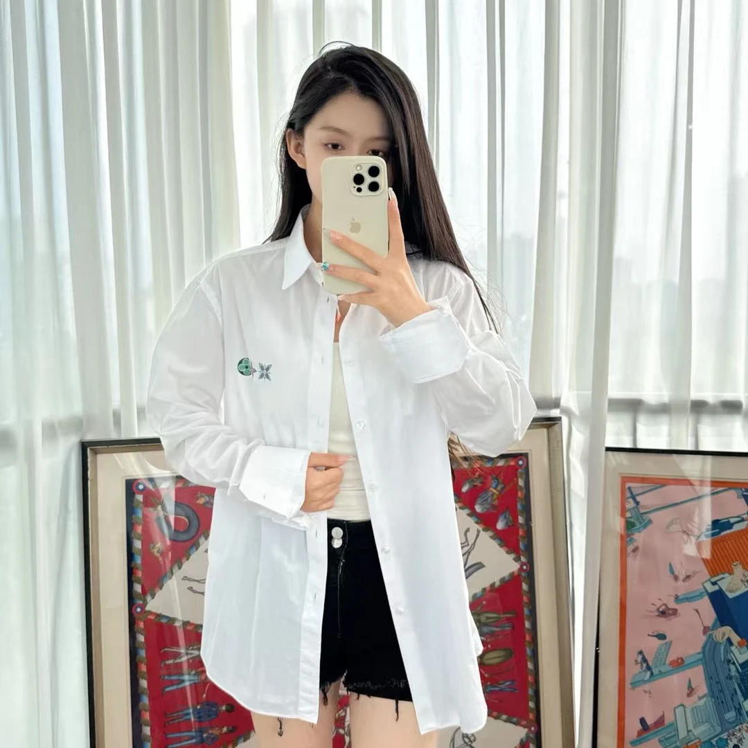 95新 LouisVuitton/路易威登 三花logo衬衫S码白色/250626VLX8M22