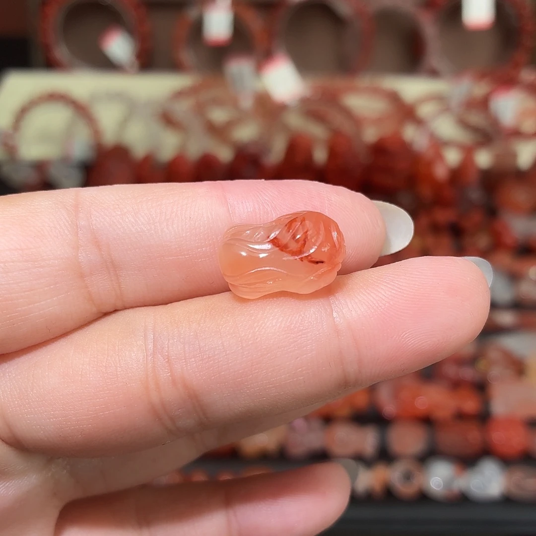 南红玛瑙未镶嵌颈饰通孔白菜