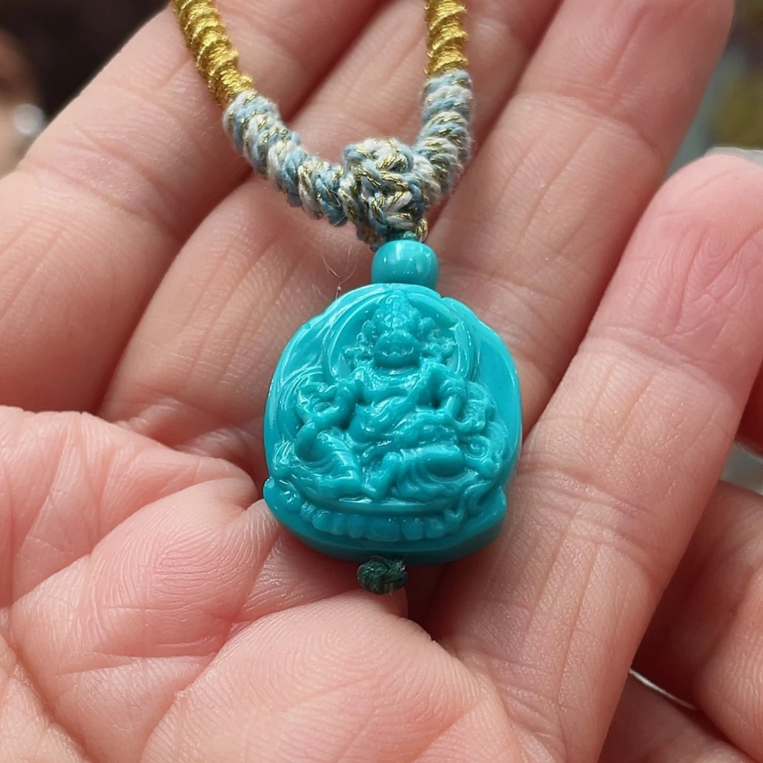 绿松石颈饰未镶嵌