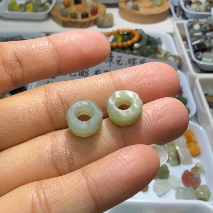 和田玉未镶嵌珠宝奇石