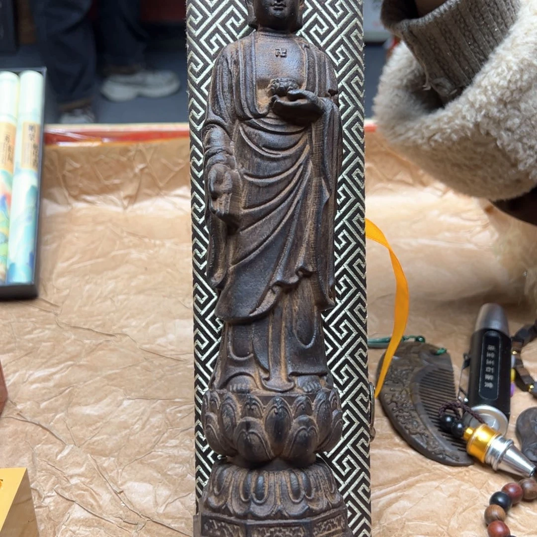 大叶紫檀（黑酸枝木类）