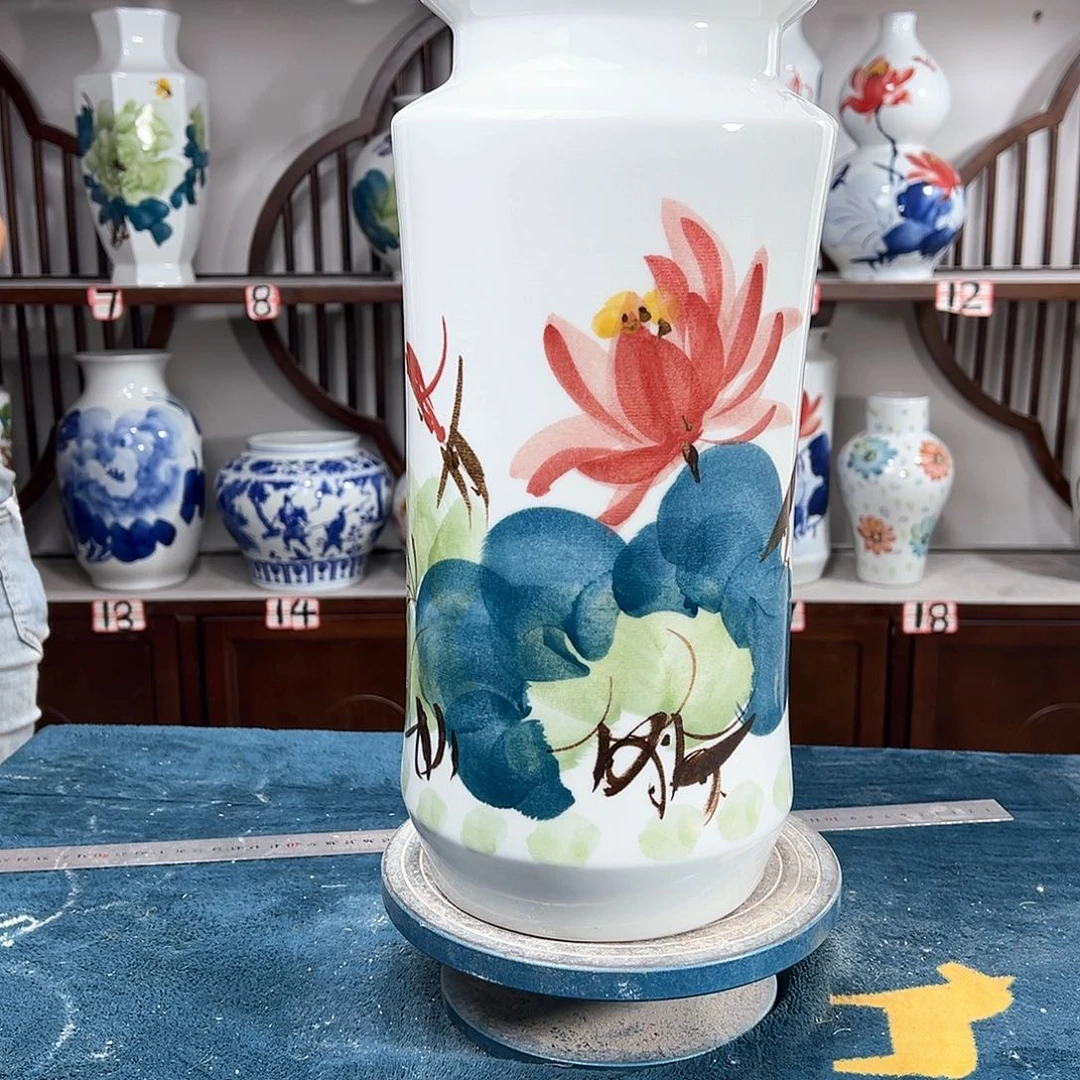 摆件景德镇陶瓷书红花