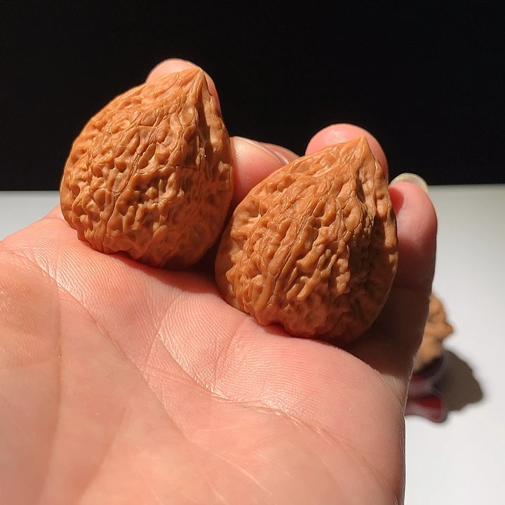 把件文玩核桃蛇王一抹红33