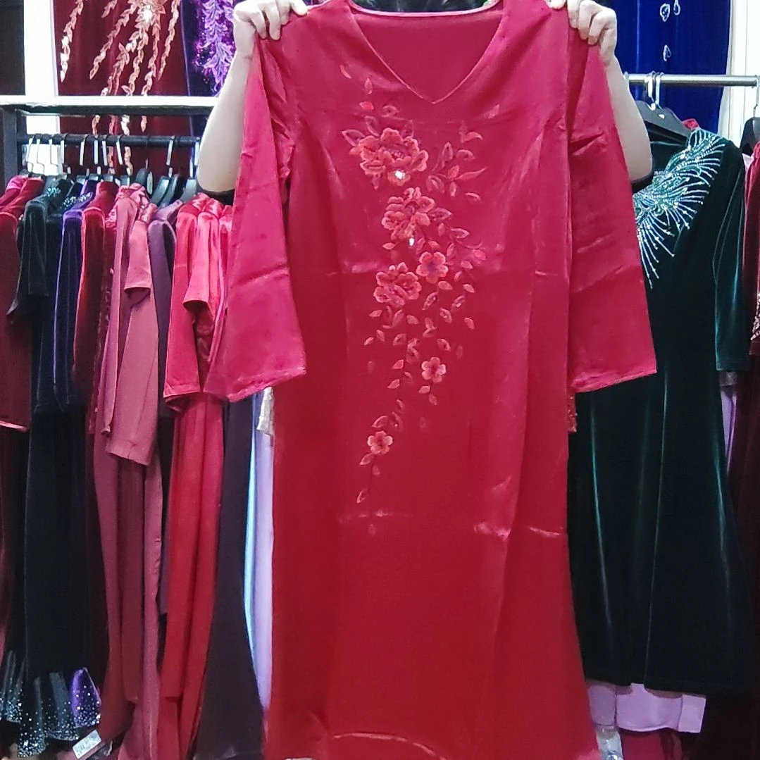 品牌进口三醋酸酒红色v领中长袖刺绣中长连衣裙3XL120-130斤