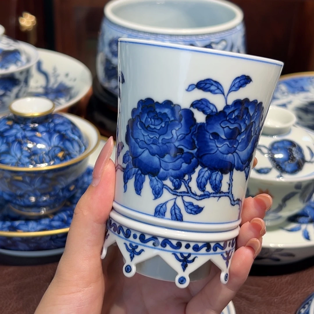 青花雯华堂手绘杯杯
