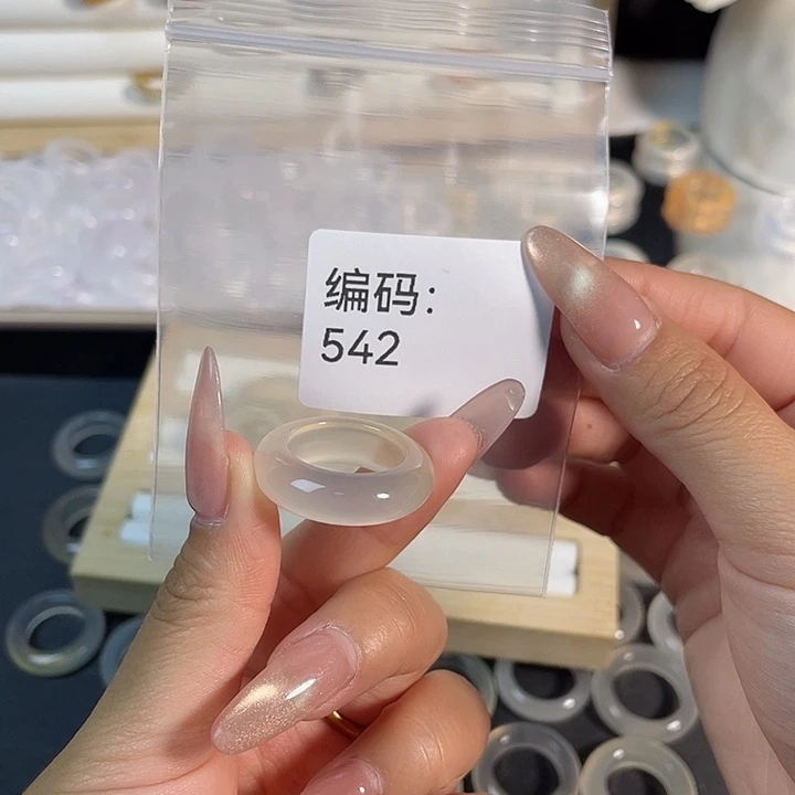 未镶嵌戒指玛瑙/玉髓542港15