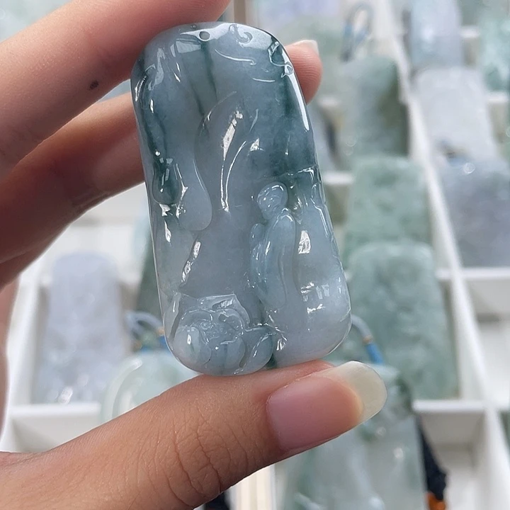 翡翠未镶嵌颈饰翡翠