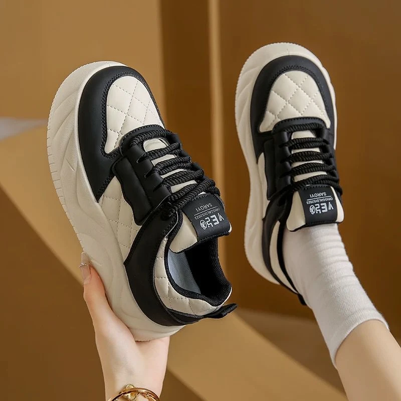 2025四季爆款透气运动鞋原宿风百搭超轻厚底单鞋原创小众休闲板鞋