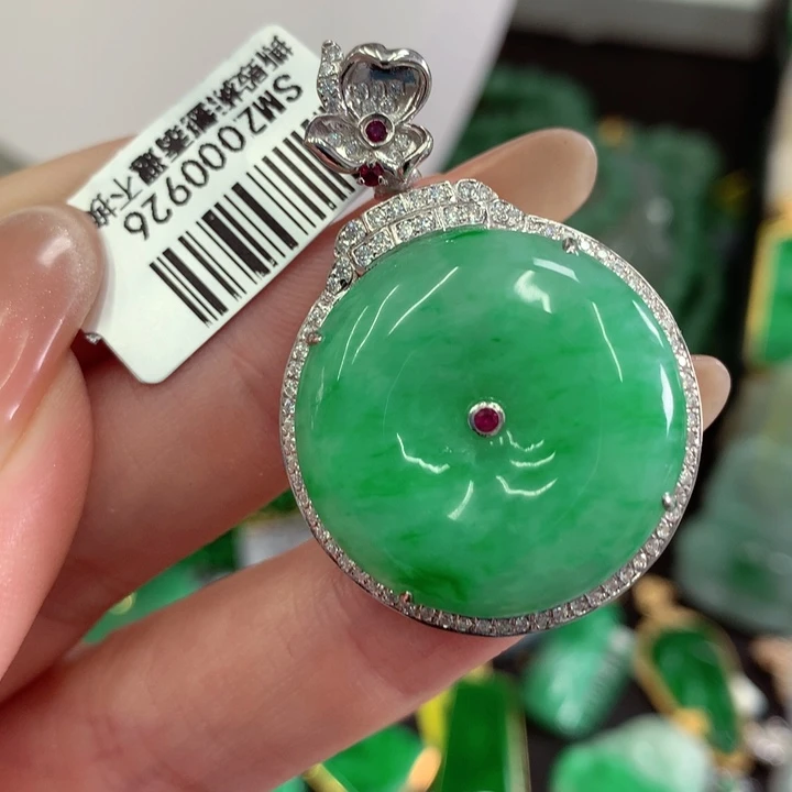 翡翠18K金镶嵌吊坠(不含链)