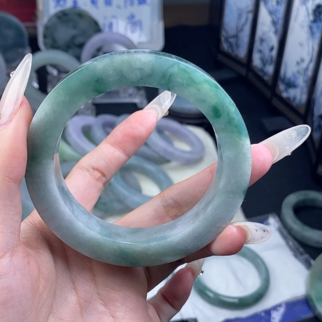 小***生定制翡翠未镶嵌正圈