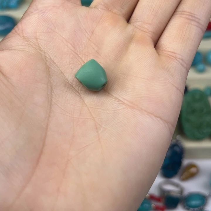绿松石未镶嵌绿松石