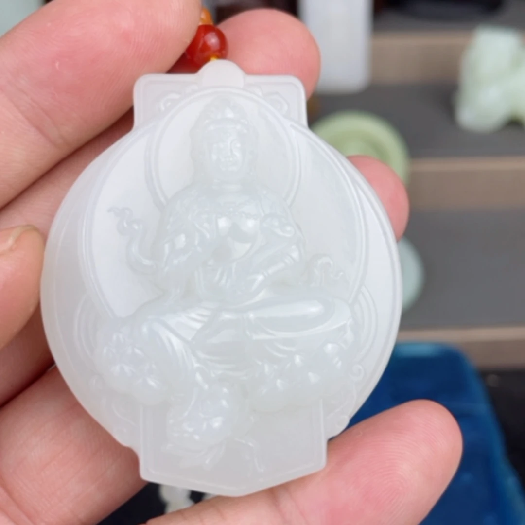 【闪购商品】颈饰未镶嵌和田玉