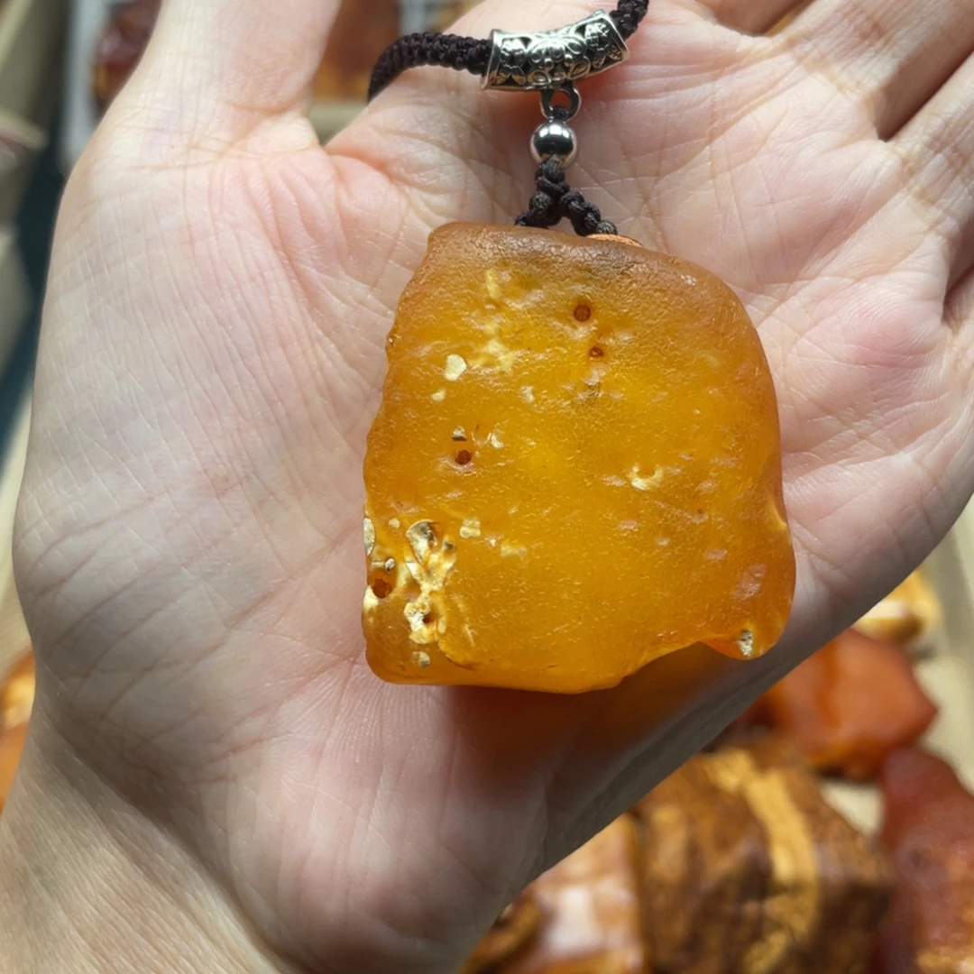琥珀未镶嵌珠宝奇石