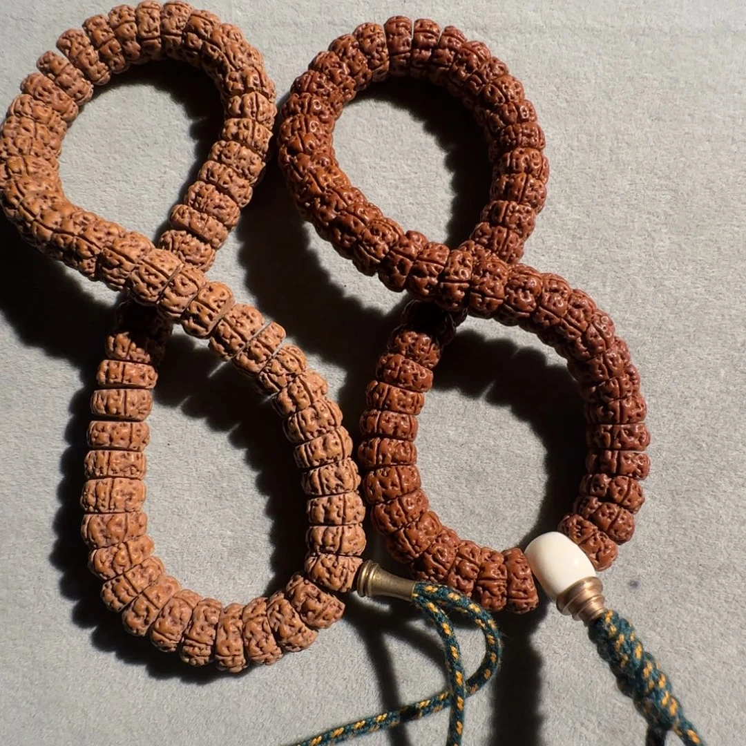 吊坠金刚菩提疯神系列（老树王小蛮腰）