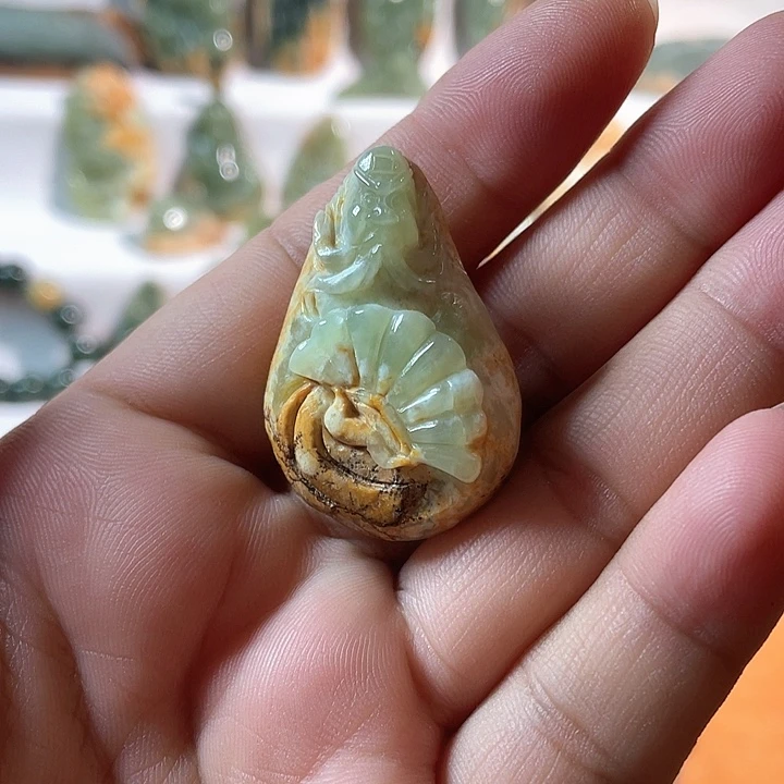 岫岩河磨玉（透闪石质玉）未镶嵌吊坠(不含链)