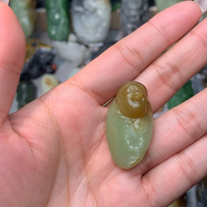 和田玉挂件未镶嵌