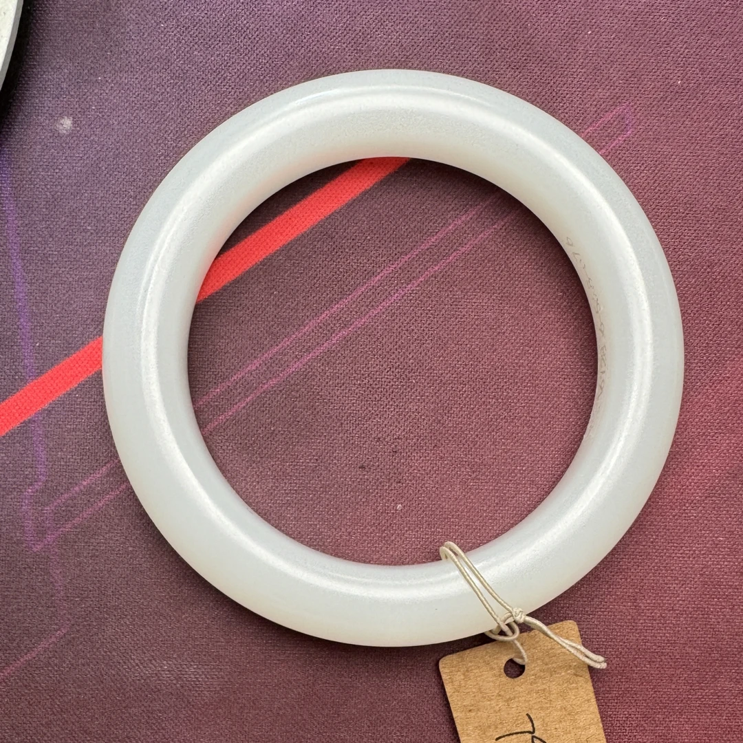 和田玉白天手镯圈口56mm（分单）
